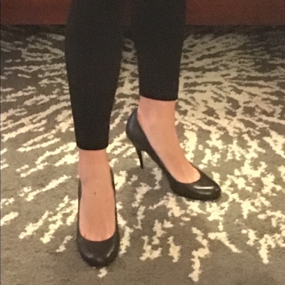 Pumps - Picture 12 of 12